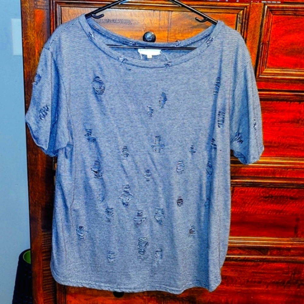 Women's dark blue and gray distressed Gilded Intent T-shirt. Sz XLG